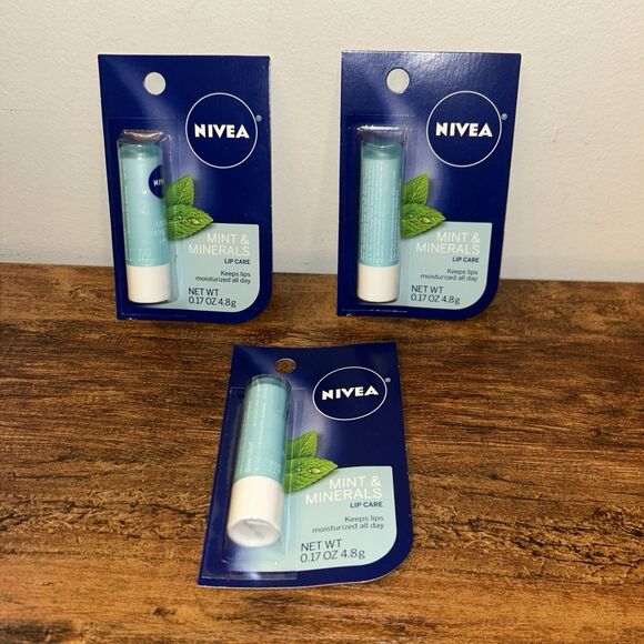 3 Packs, Nivea Mint & Mineral Refreshing Lip Care Shea & Peppermint Extract - Picture 1 of 7